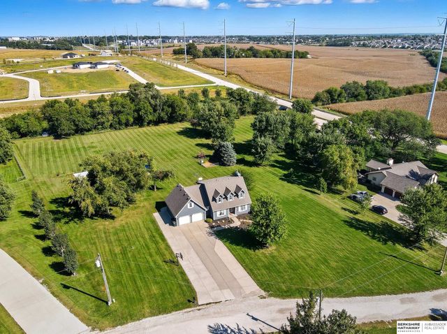 18104 Murray Trail, Gretna, NE 68028