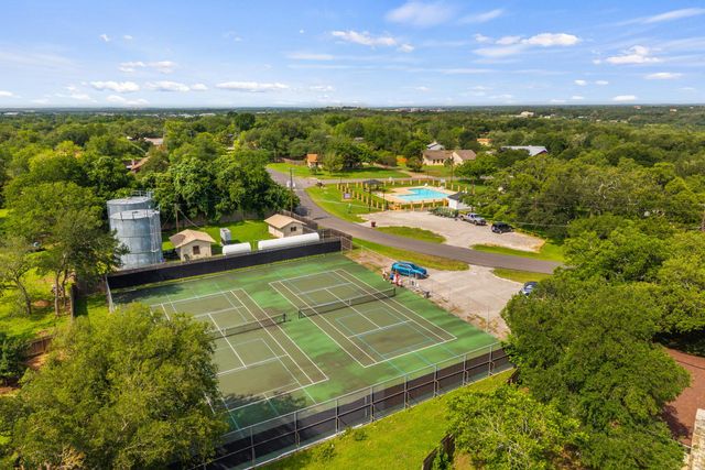210 Waxwing DR, Buda, TX 78610
