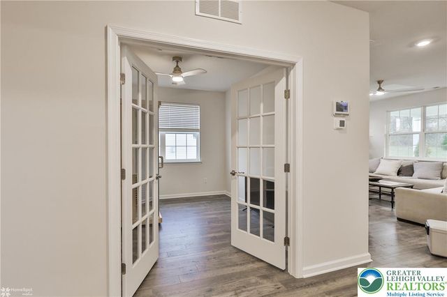 8012 Century Boulevard, Lower Macungie Twp, PA 18031