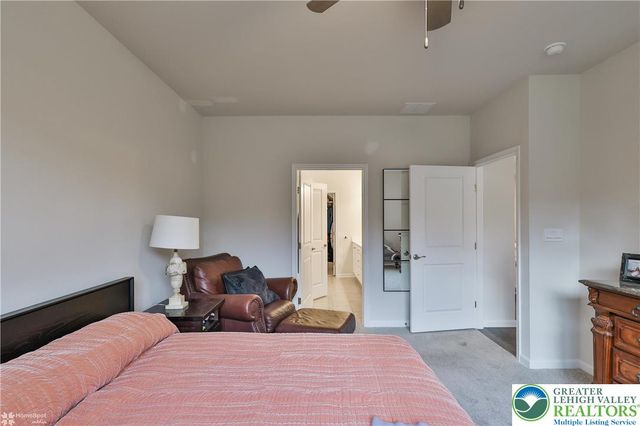 8012 Century Boulevard, Lower Macungie Twp, PA 18031