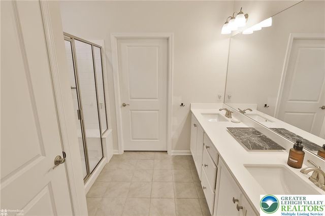 8012 Century Boulevard, Lower Macungie Twp, PA 18031