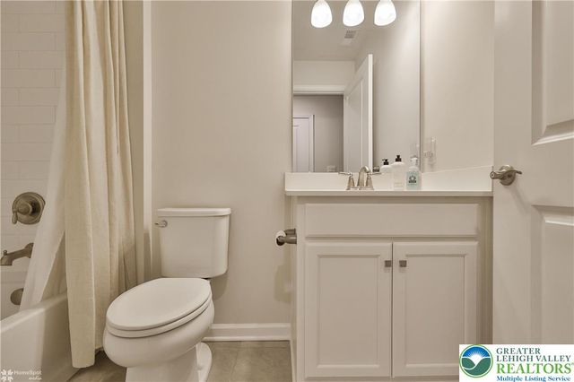 8012 Century Boulevard, Lower Macungie Twp, PA 18031