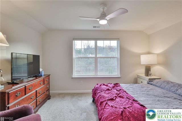 8012 Century Boulevard, Lower Macungie Twp, PA 18031