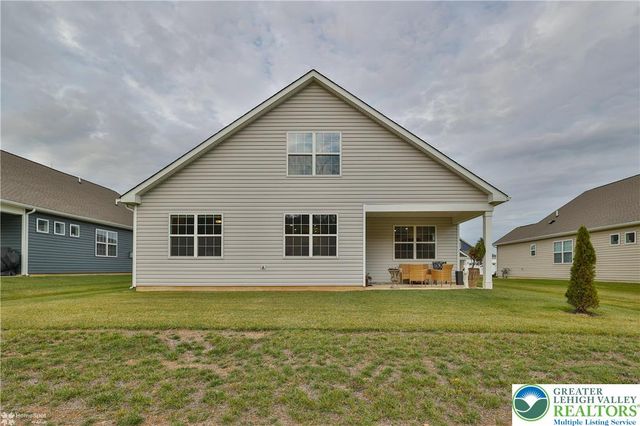 8012 Century Boulevard, Lower Macungie Twp, PA 18031