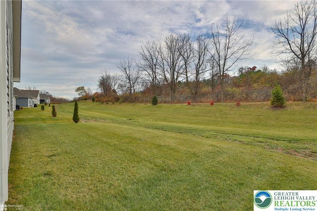 8012 Century Boulevard, Lower Macungie Twp, PA 18031