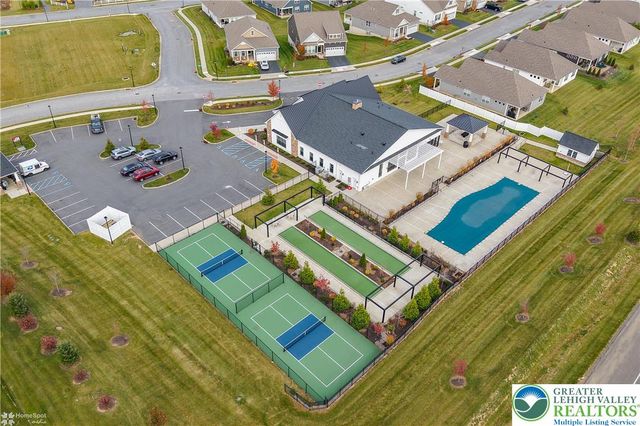 8012 Century Boulevard, Lower Macungie Twp, PA 18031