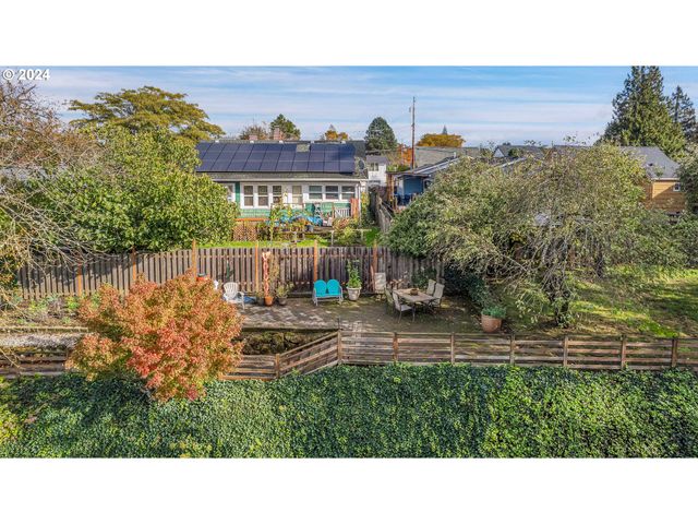 1300 Ne 68TH Ave 15, Portland, OR 97213