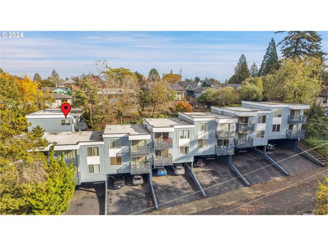 1300 Ne 68TH Ave 15, Portland, OR 97213