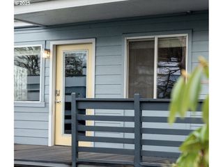 1300 Ne 68TH Ave 15, Portland, OR 97213