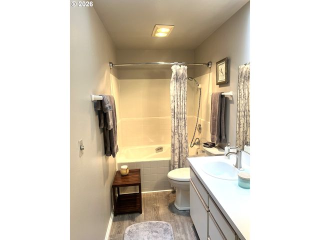 1425 SEACREST Ln 4D, Brookings, OR 97415