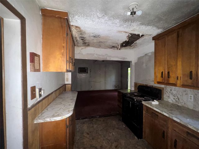 2103 11th Ave Avenue, La Marque, TX 77568
