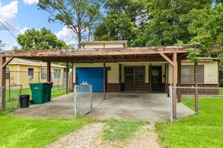 2103 11th Ave Avenue, La Marque, TX 77568
