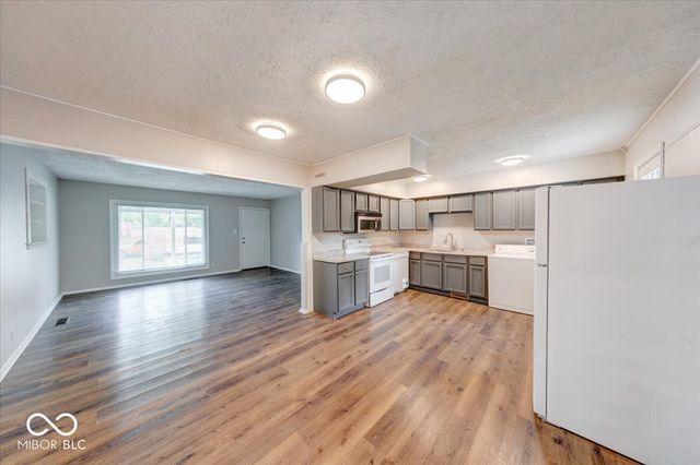 316 S Kenmore Road, Indianapolis, IN 46219
