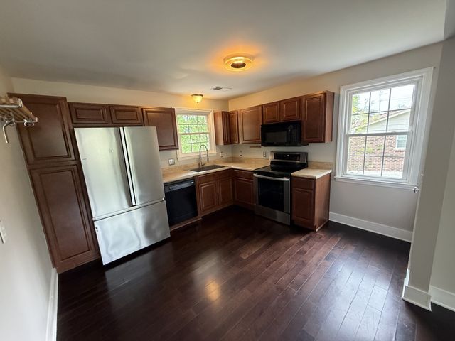 109 Woodridge Dr, Hendersonville, TN 37075