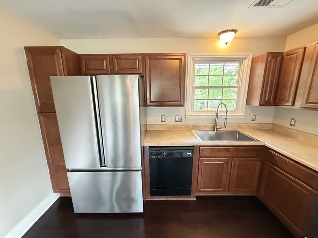 109 Woodridge Dr, Hendersonville, TN 37075