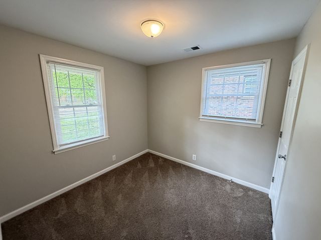 109 Woodridge Dr, Hendersonville, TN 37075