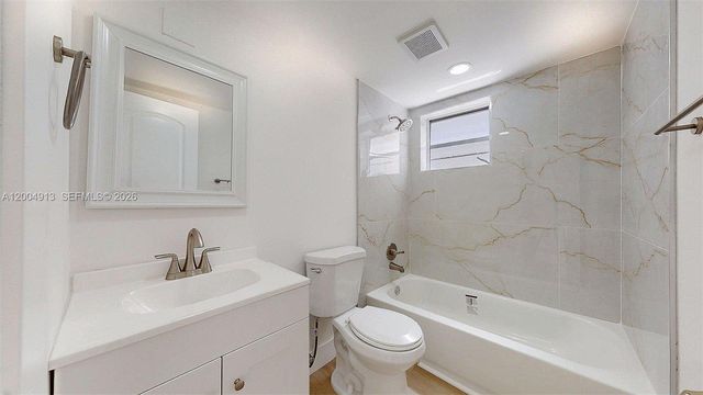 567 SW 3rd St 2, Miami, FL 33130