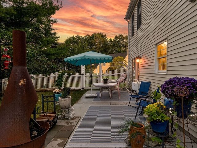 127 Clear Pond Drive 127, Walpole, MA 02081