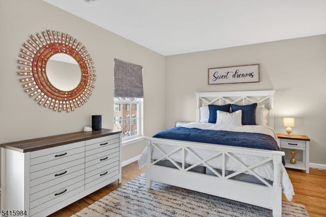 16 Sundance Way, Lopatcong Twp., NJ 08865