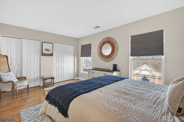 16 Sundance Way, Lopatcong Twp., NJ 08865