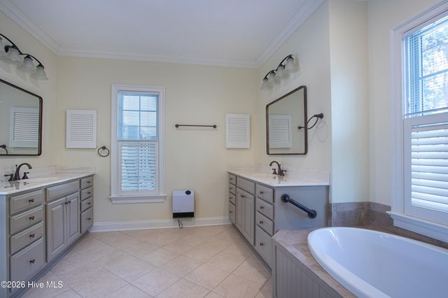 60 Oak Meadow Road, Pinehurst, NC 28374