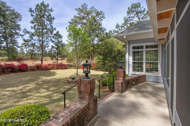 60 Oak Meadow Road, Pinehurst, NC 28374