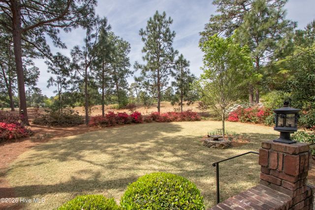 60 Oak Meadow Road, Pinehurst, NC 28374