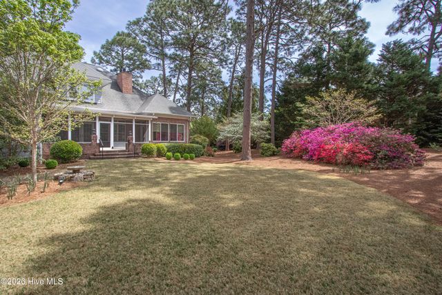 60 Oak Meadow Road, Pinehurst, NC 28374