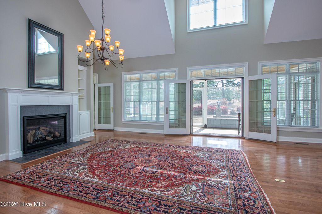 Image 11 of property listing at 60 Oak Meadow Road, Pinehurst, NC 28374