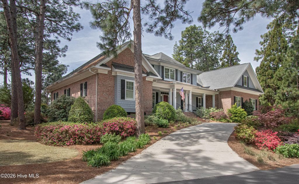 Image 2 of property listing at 60 Oak Meadow Road, Pinehurst, NC 28374