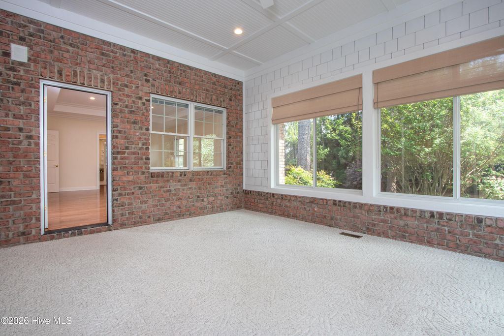 Image 23 of property listing at 60 Oak Meadow Road, Pinehurst, NC 28374