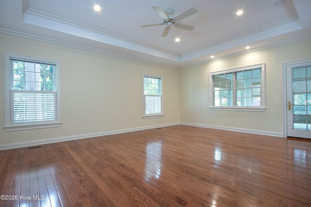 Image 25 of property listing at 60 Oak Meadow Road, Pinehurst, NC 28374