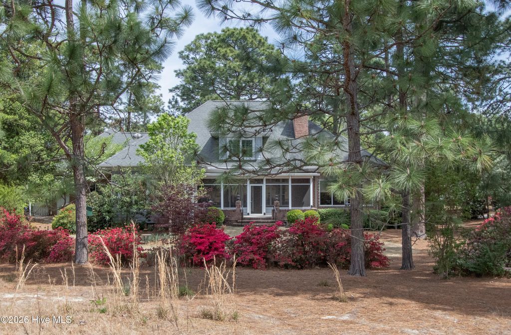 Image 60 of property listing at 60 Oak Meadow Road, Pinehurst, NC 28374