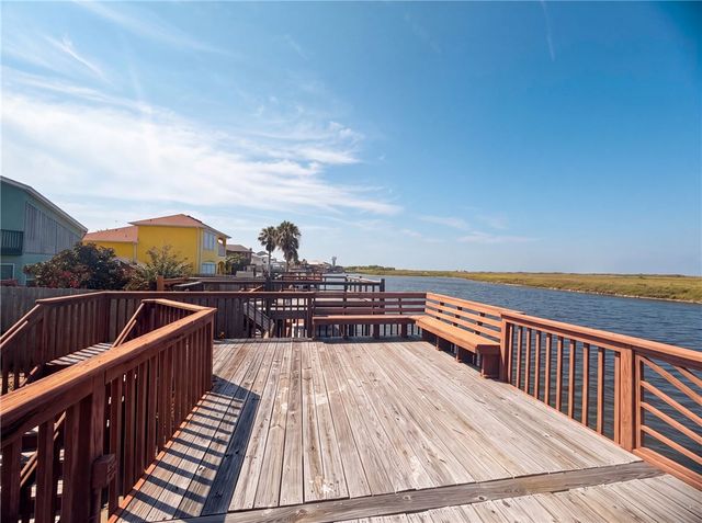 15821 El Soccorro, Corpus Christi, TX 78418