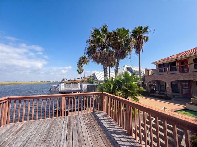 15821 El Soccorro, Corpus Christi, TX 78418