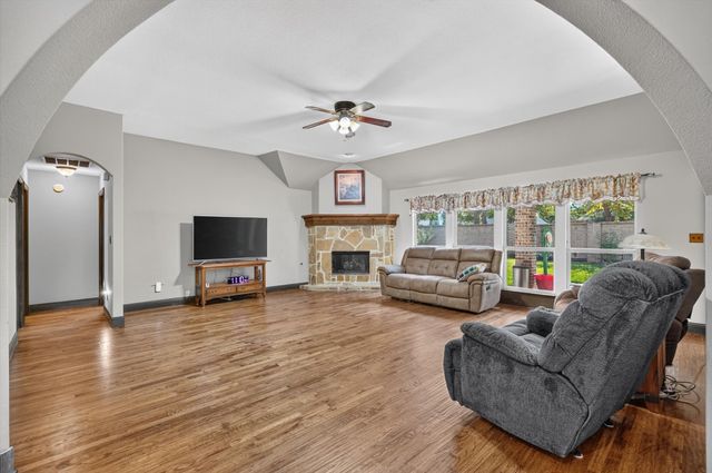 6908 Bradford Estates Drive, Sachse, TX 75048