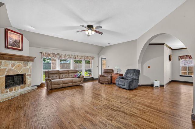 6908 Bradford Estates Drive, Sachse, TX 75048