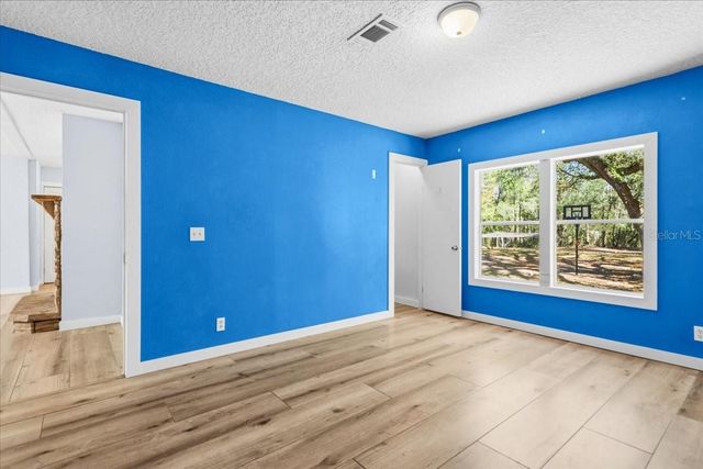 4049 NE 80TH AVENUE, High Springs, FL 32643