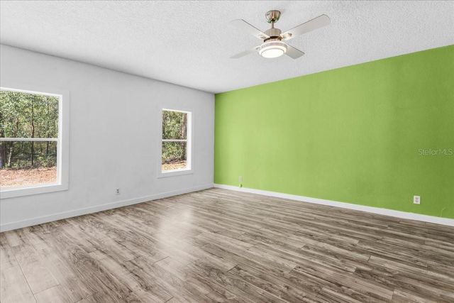 4049 NE 80TH AVENUE, High Springs, FL 32643