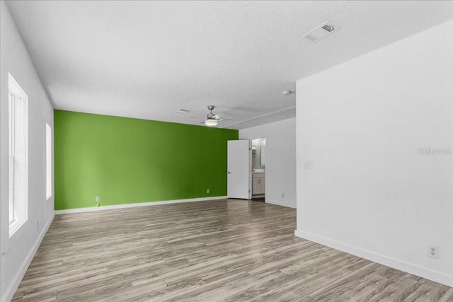 4049 NE 80TH AVENUE, High Springs, FL 32643