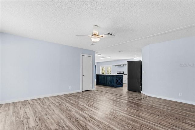 4049 NE 80TH AVENUE, High Springs, FL 32643