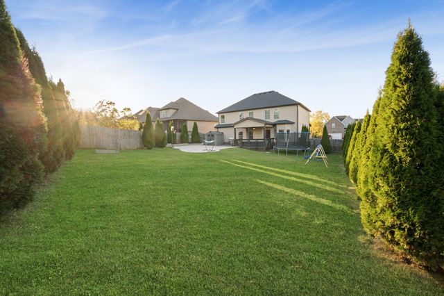 166 Melbourne Dr, Clarksville, TN 37043