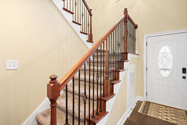 166 Melbourne Dr, Clarksville, TN 37043