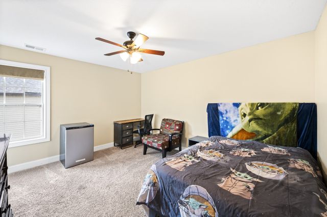 166 Melbourne Dr, Clarksville, TN 37043