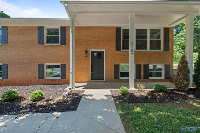2209 Maysville Road NE, Huntsville, AL 35811