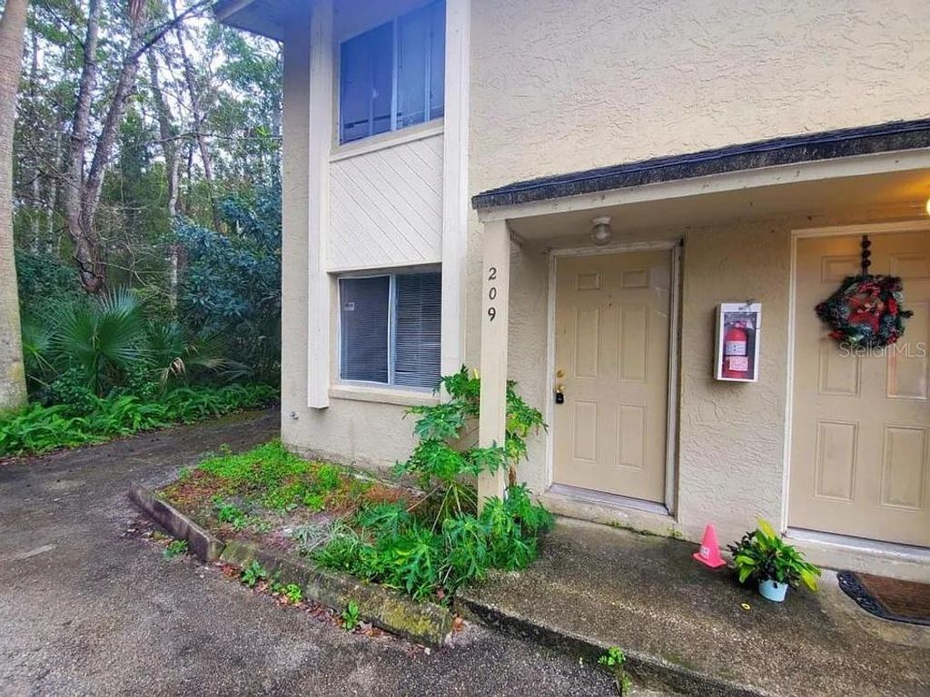 209 S MOSS ROAD 209, Winter Springs, FL 32708