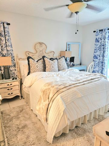 14060 Greentree Drive, Wellington, FL 33414