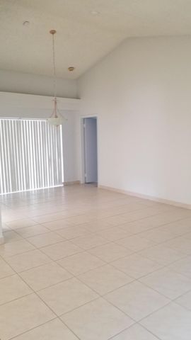 14060 Greentree Drive, Wellington, FL 33414