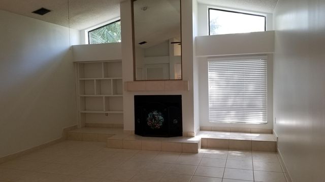 14060 Greentree Drive, Wellington, FL 33414