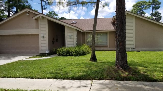 14060 Greentree Drive, Wellington, FL 33414